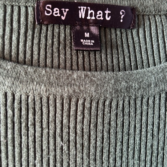 ❤️4/$20 Green Striped Long Sleeve Crop Top - Picture 6 of 6